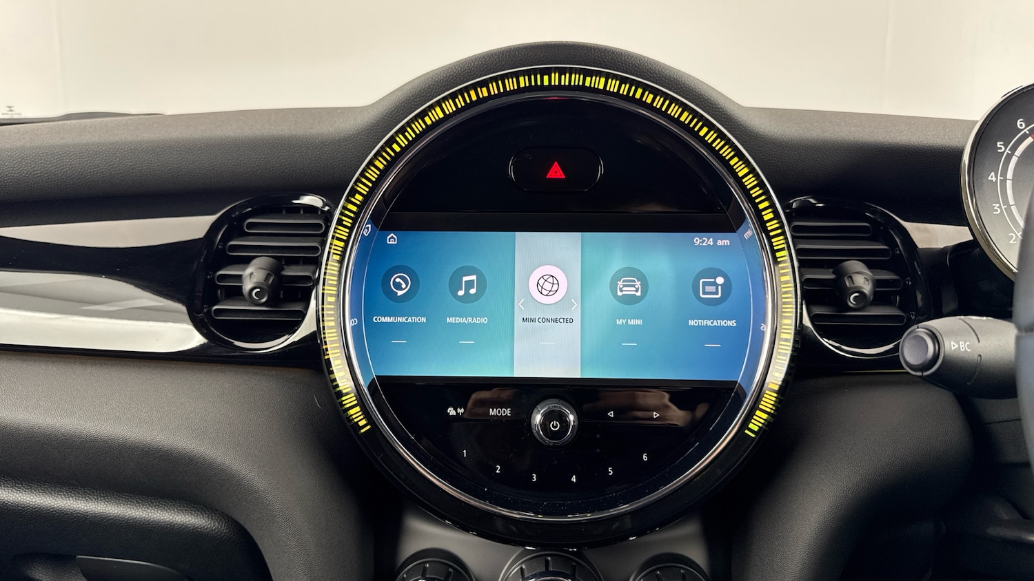 Used MINI Hatch 2022 for sale - 77758601: Photo 8