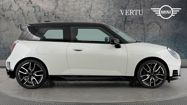 Used MINI Cooper 2024 for sale - 76205439: Photo 3