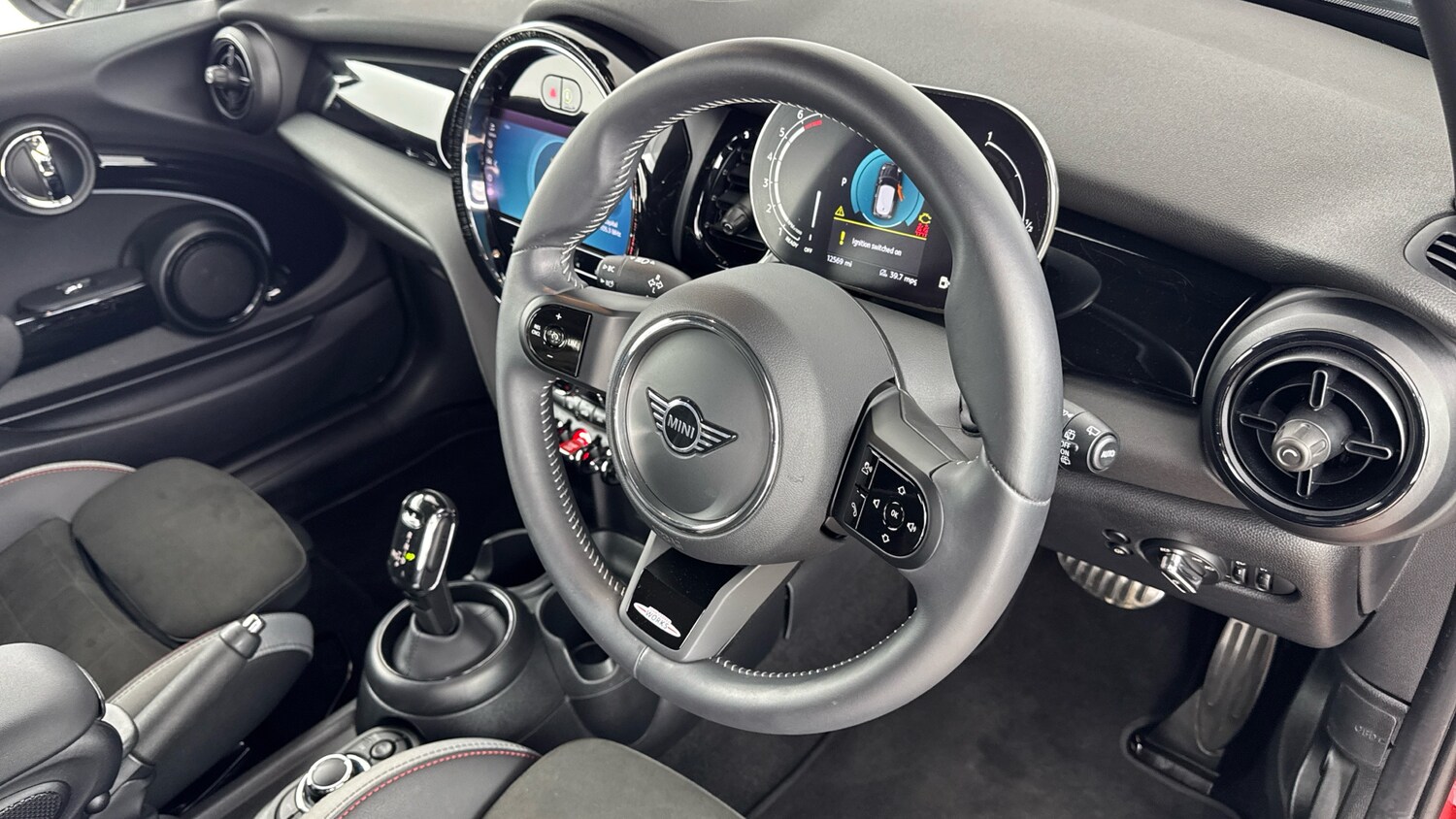 Used MINI Hatch 2023 for sale - 77902310: Photo 6