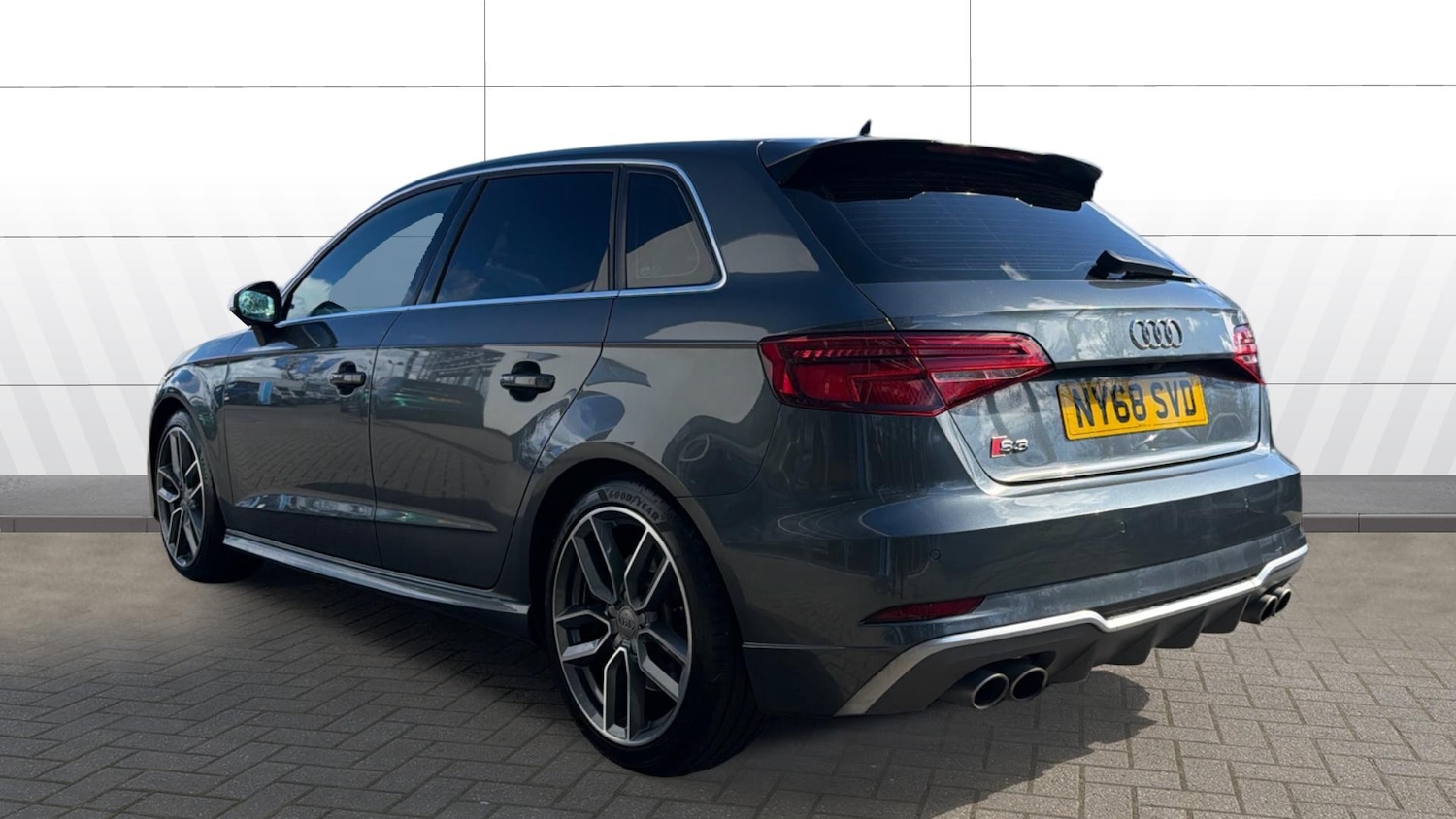 Used Audi A3 2019 for sale - 78018189: Photo 2