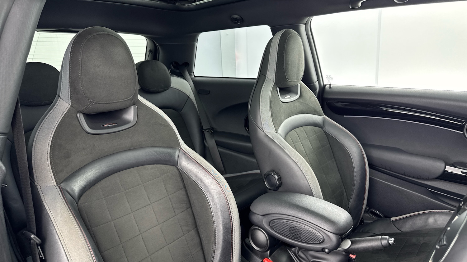 Used MINI Hatch 2022 for sale - 76477084: Photo 29