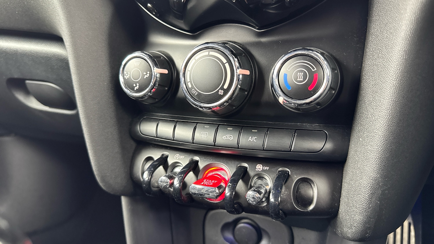 Used MINI Hatch 2019 for sale - 76451805: Photo 20