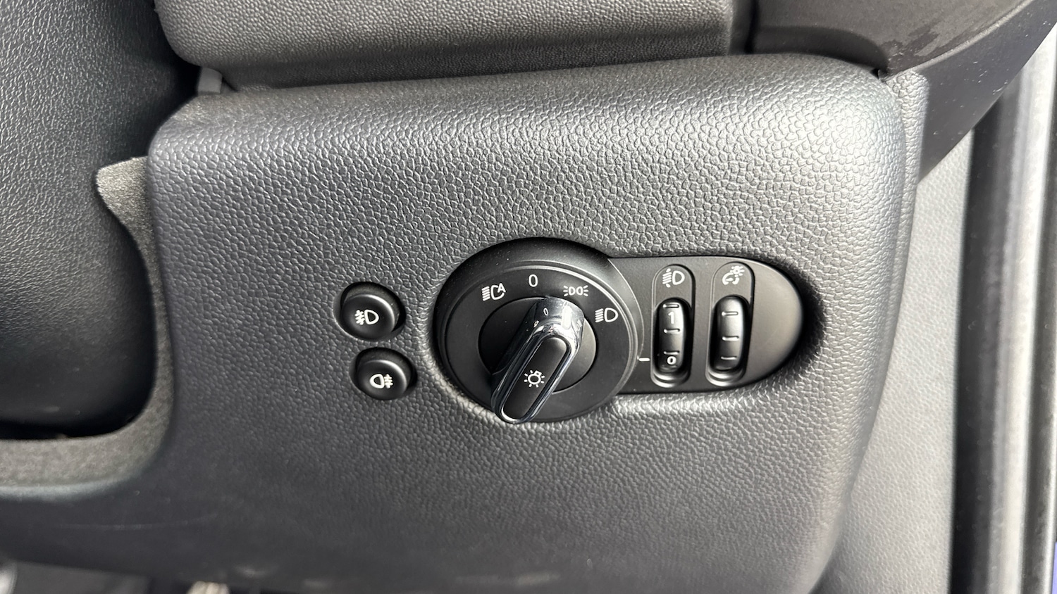 Used MINI Hatch 2019 for sale - 76451805: Photo 30