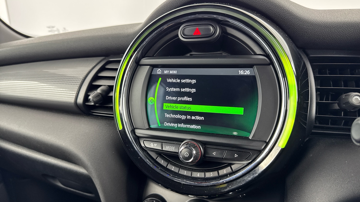 Used MINI Hatch 2019 for sale - 76451805: Photo 33