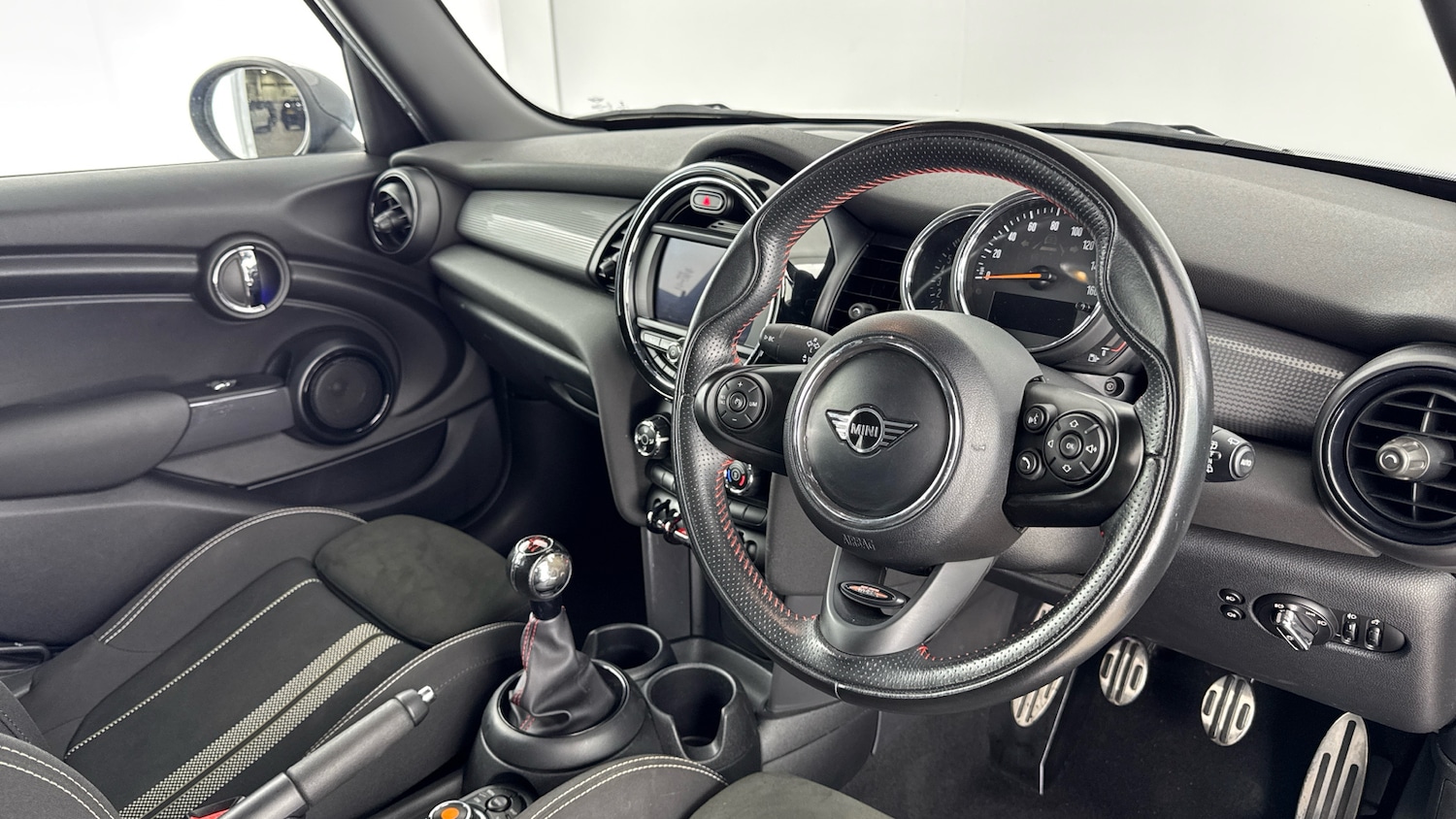 Used MINI Hatch 2019 for sale - 76451805: Photo 6