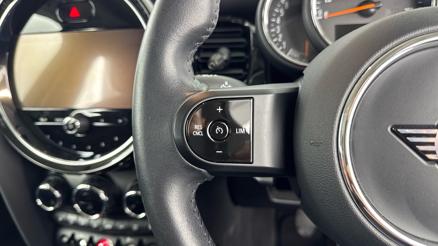 Used MINI Hatch 2022 for sale - 77517451: Photo 17