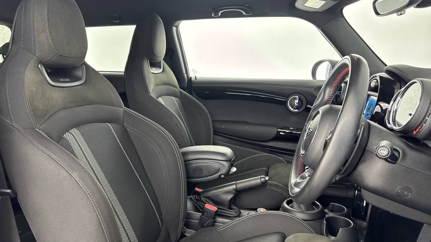 Used MINI Hatch 2020 for sale - 77917648: Photo 11