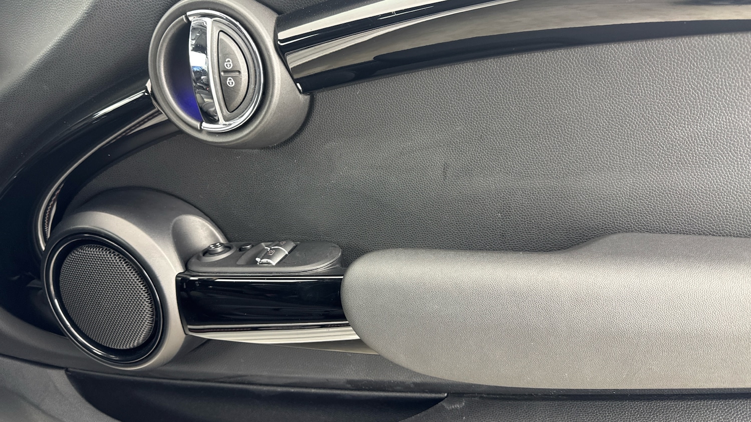 Used MINI Hatch 2020 for sale - 77917648: Photo 29