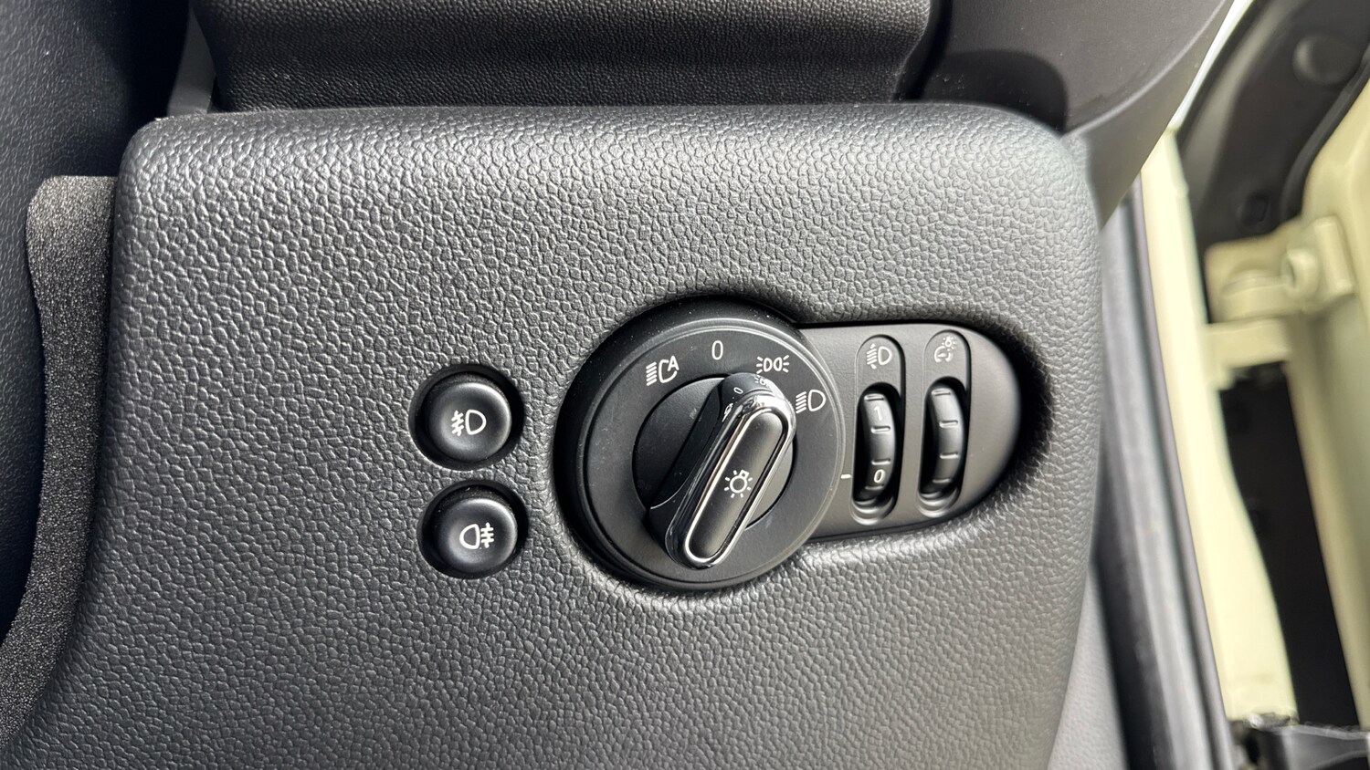 Used MINI Hatch 2017 for sale - 76319980: Photo 29