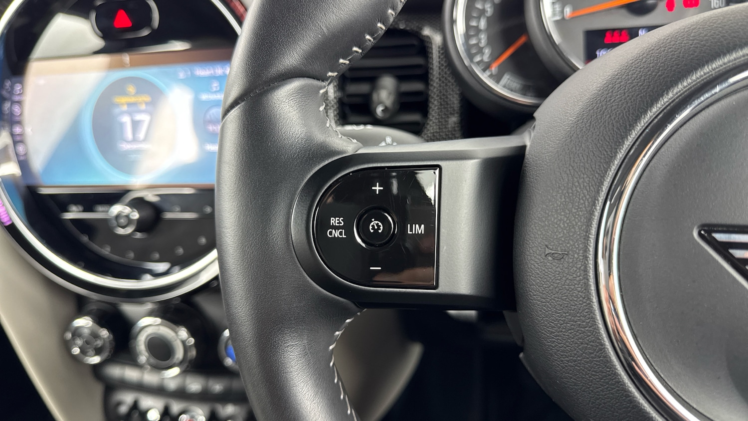 Used MINI Hatch 2022 for sale - 77023923: Photo 17