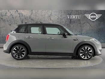 Used MINI Hatch 2022 for sale - 77023923: Photo