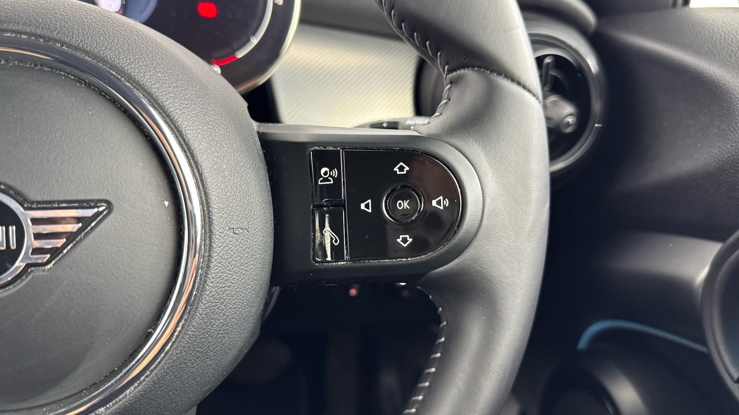 Used MINI Hatch 2023 for sale - 76542772: Photo 18