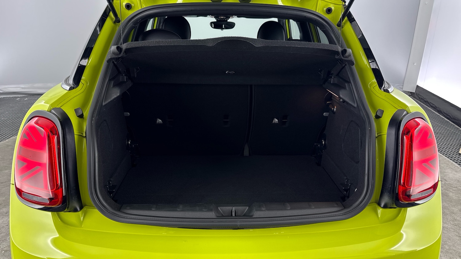 Used MINI Hatch 2023 for sale - 77906250: Photo 13