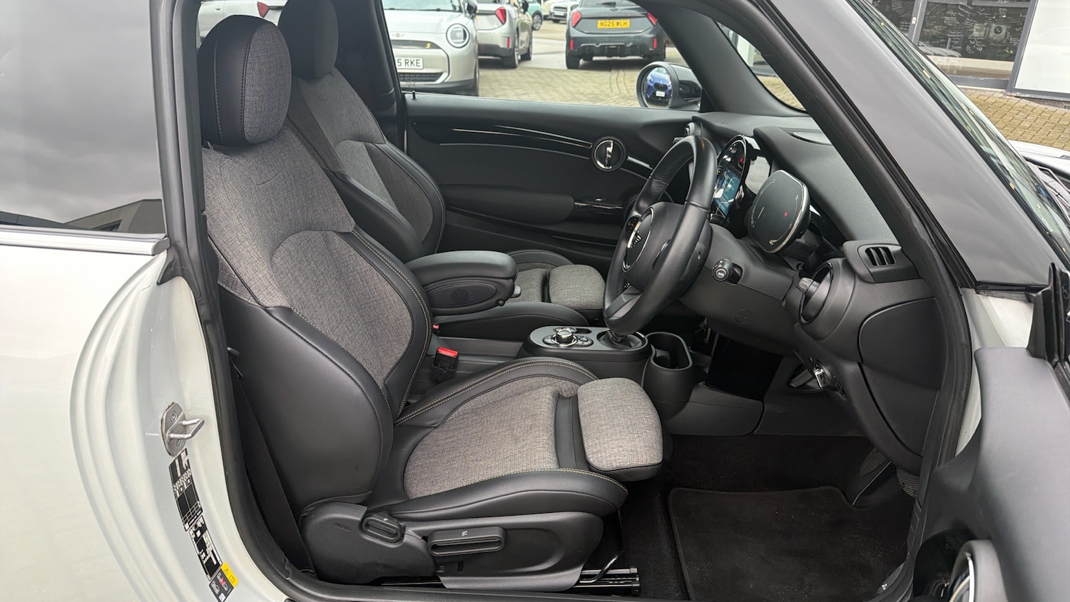 Used MINI Hatch 2022 for sale - 77883869: Photo 11