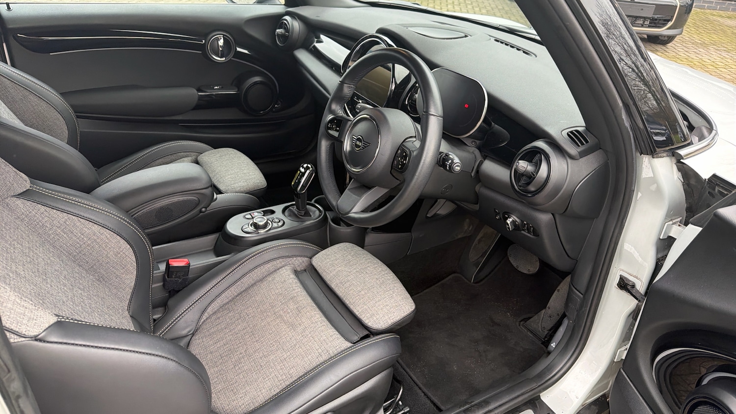 Used MINI Hatch 2022 for sale - 77883869: Photo 6