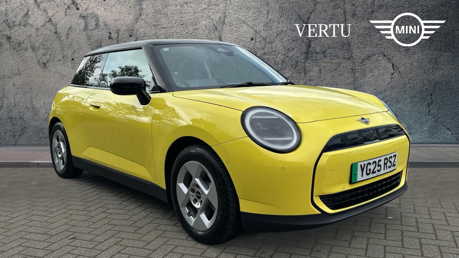 Used MINI Cooper 2025 for sale - 76712308: Photo 1