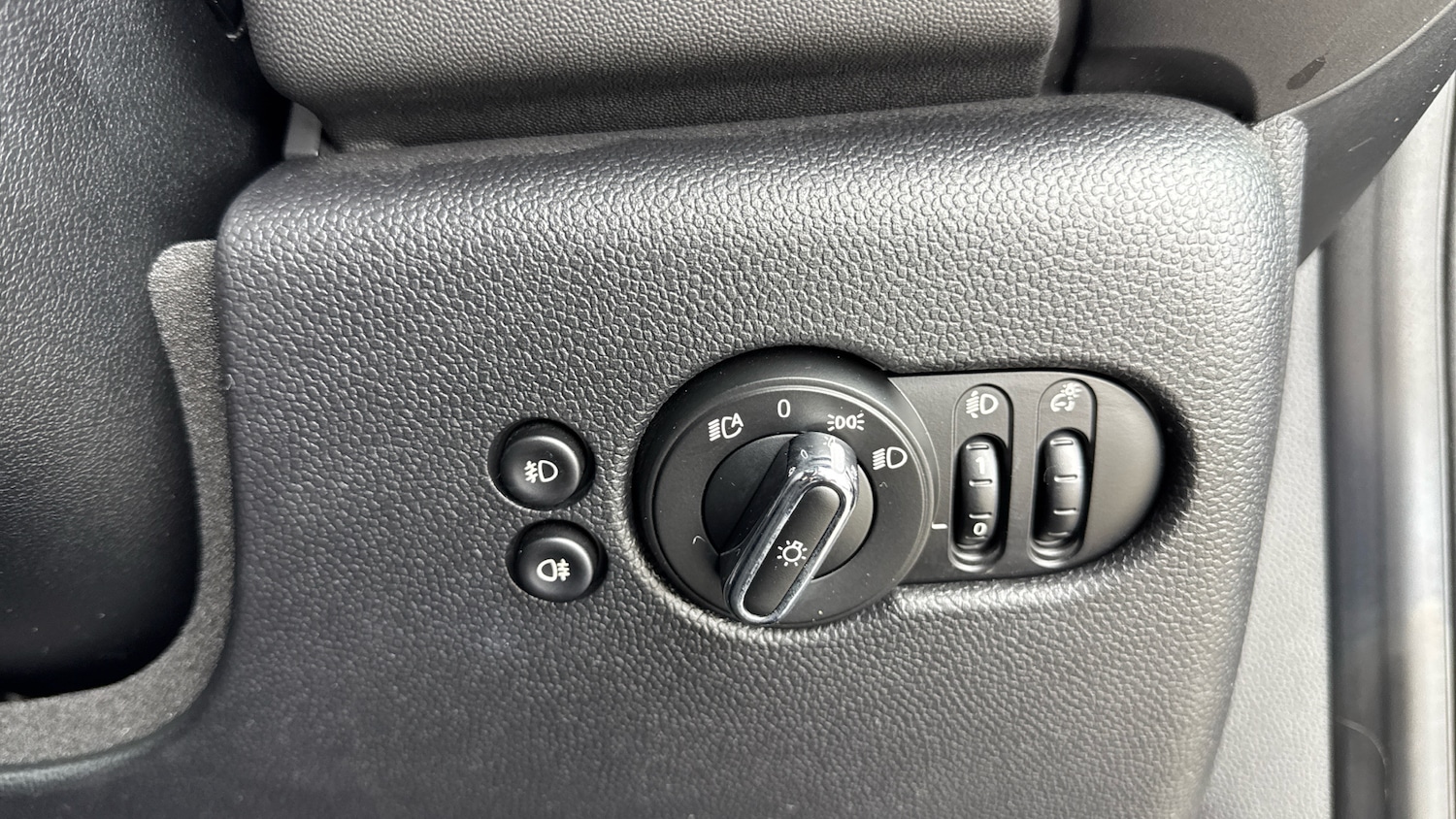 Used MINI Hatch 2018 for sale - 76694181: Photo 31