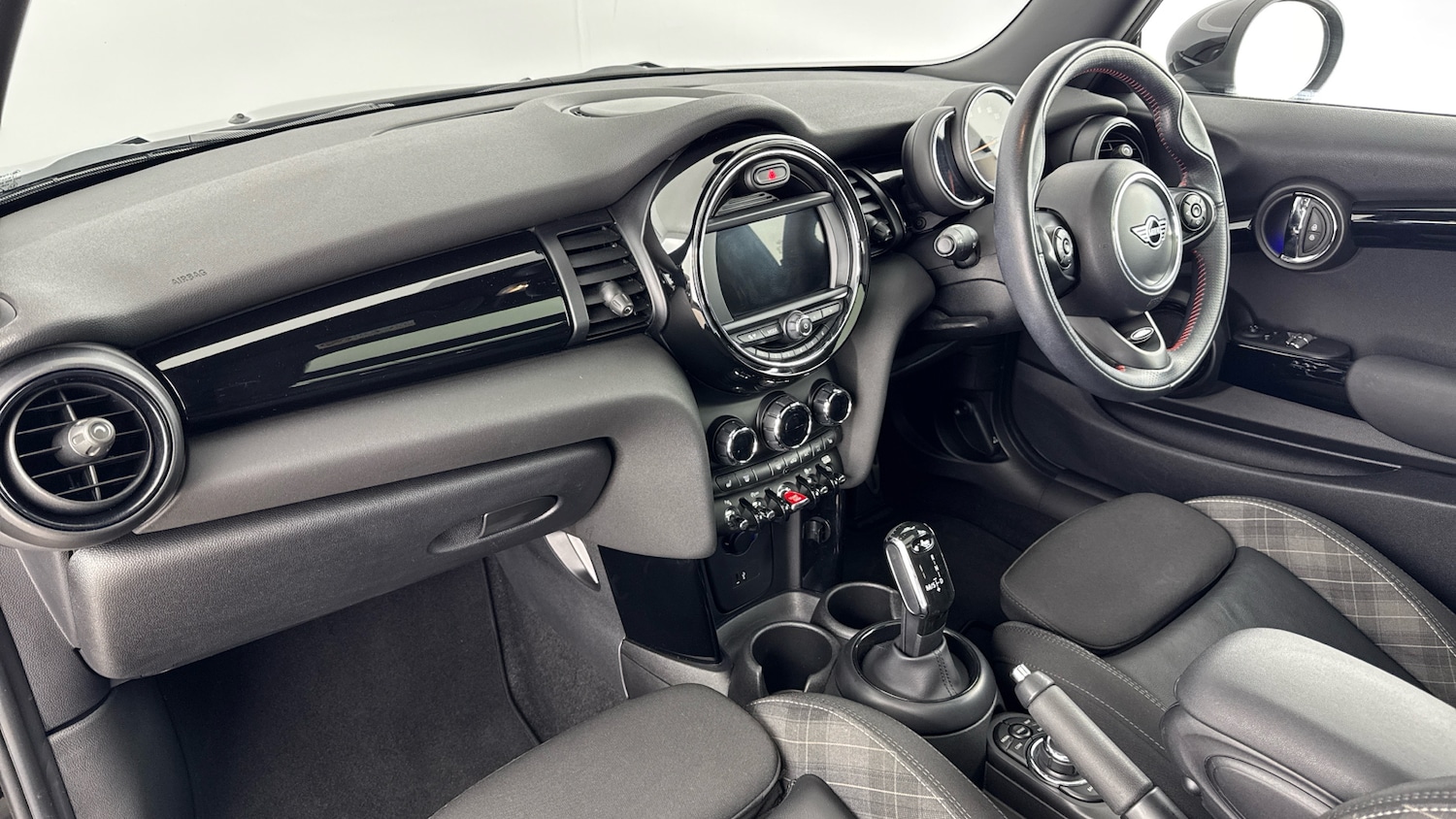 Used MINI Hatch 2018 for sale - 76694181: Photo 7