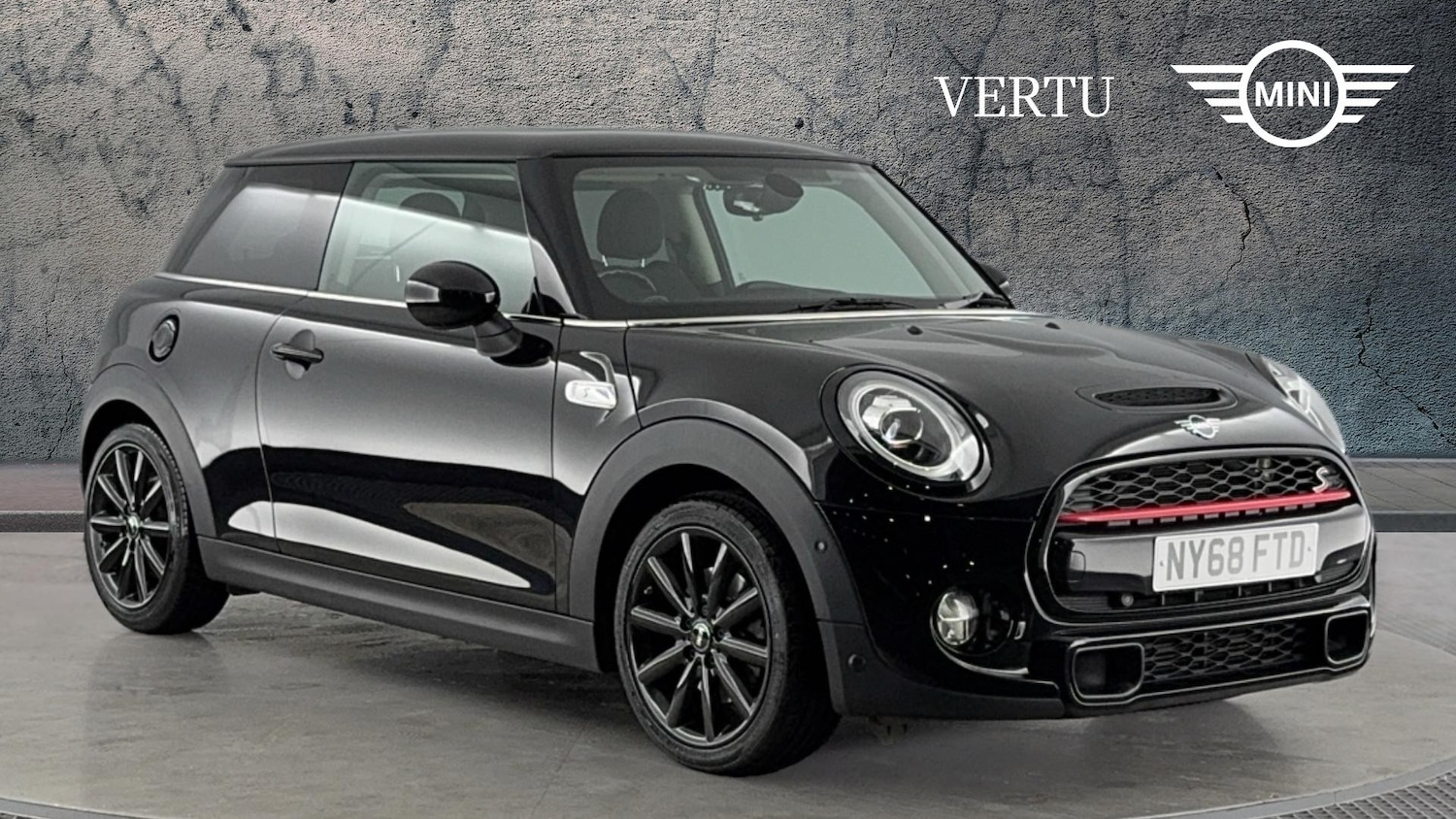 Used MINI Hatch 2018 for sale - 76568347: Photo 1