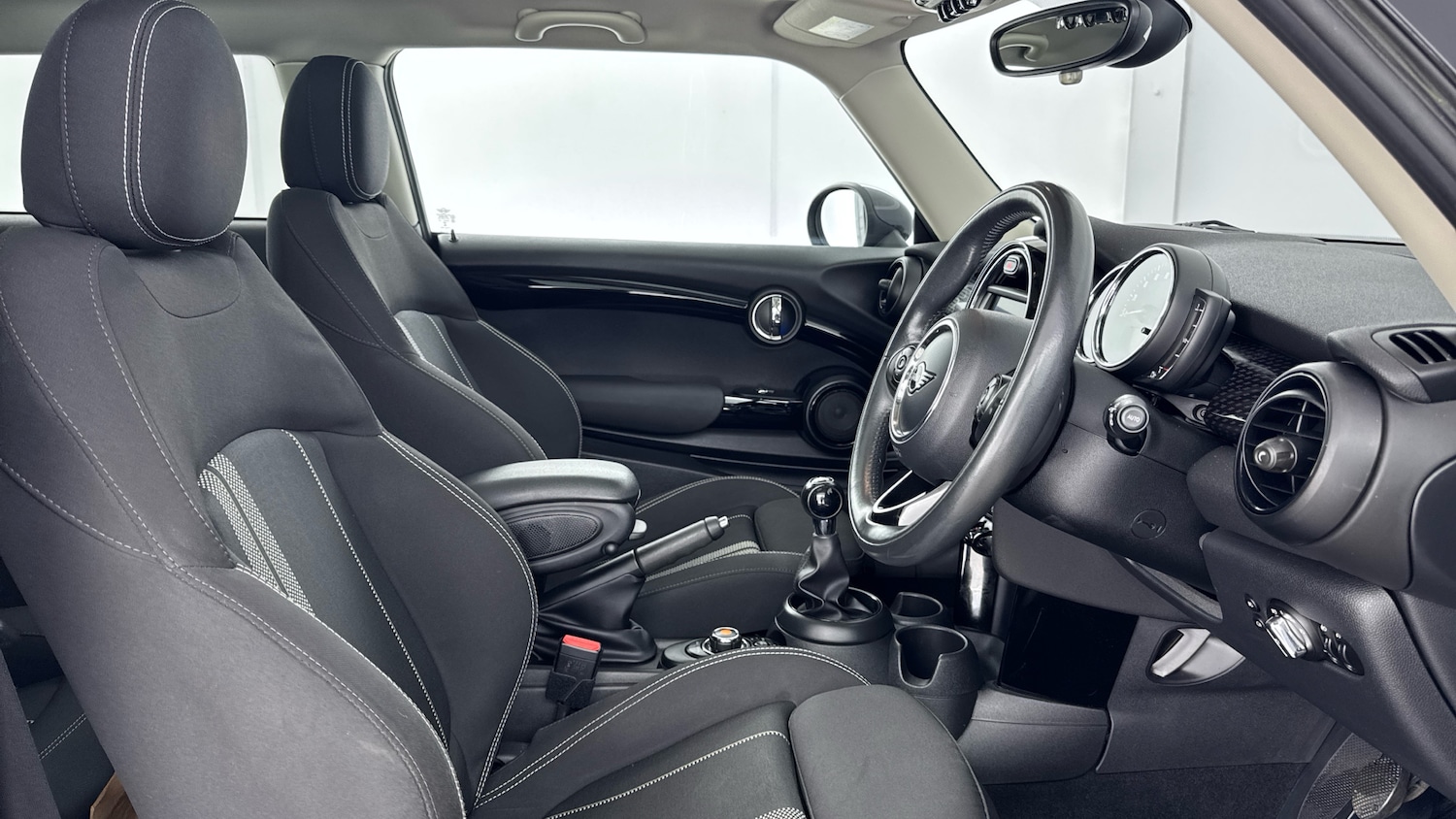 Used MINI Hatch 2018 for sale - 76568347: Photo 11