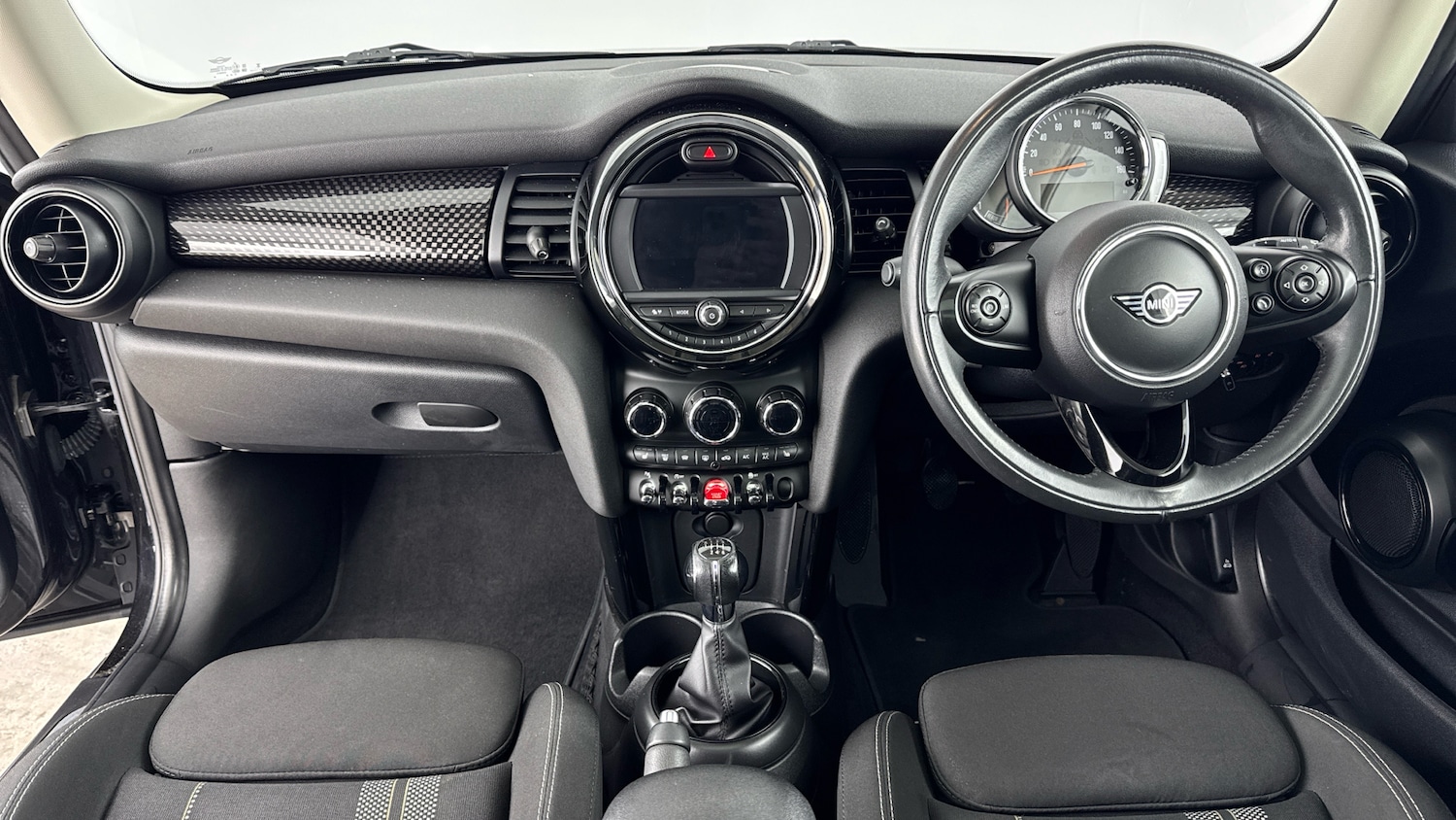 Used MINI Hatch 2018 for sale - 76568347: Photo 4