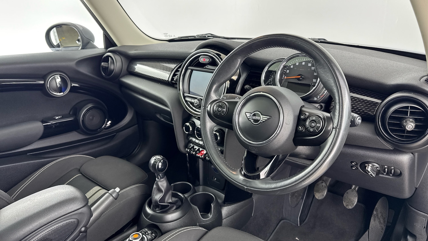 Used MINI Hatch 2018 for sale - 76568347: Photo 6