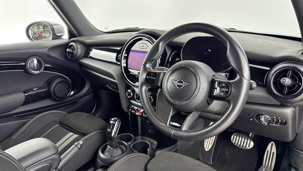 Used MINI Hatch 2021 for sale - 76077088: Photo 6