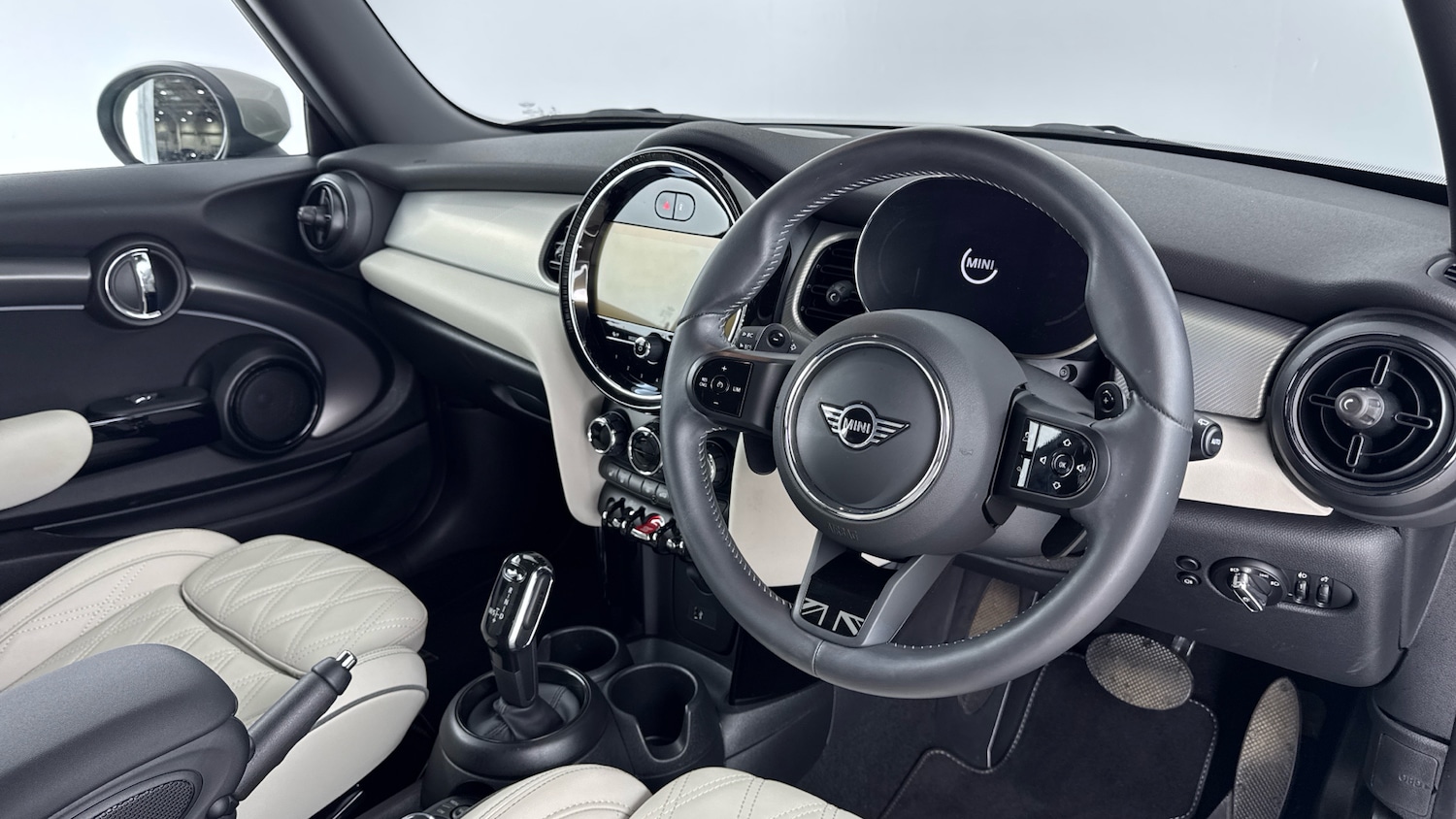 Used MINI Hatch 2022 for sale - 76366857: Photo 6