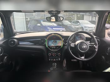 Used MINI Hatch 2024 for sale - 79810297: Photo