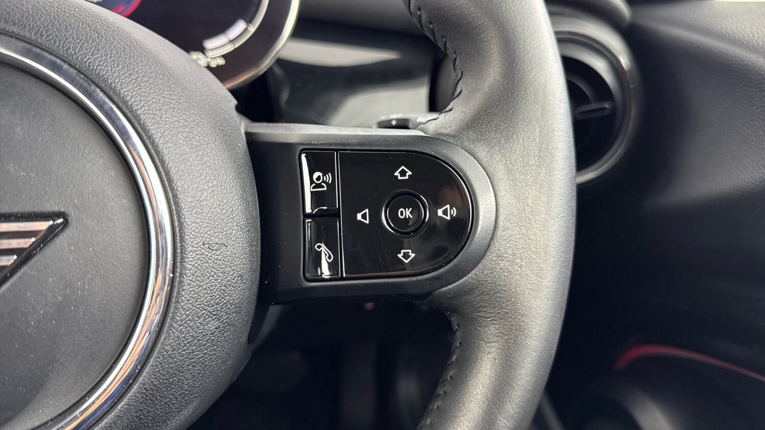 Used MINI Hatch 2022 for sale - 76749823: Photo 18