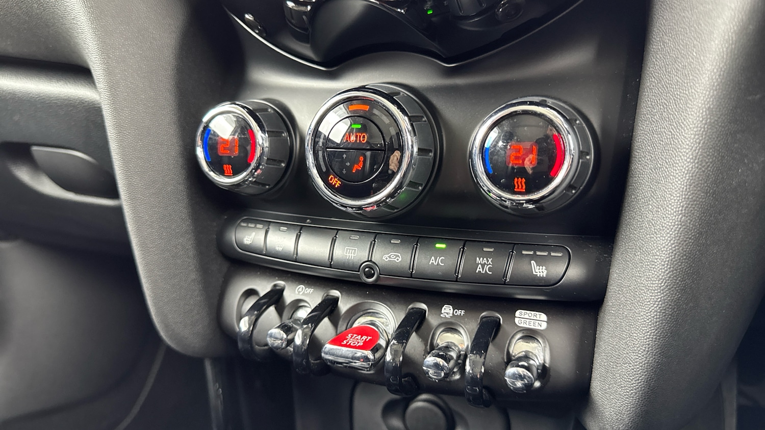 Used MINI Hatch 2020 for sale - 76979642: Photo 30