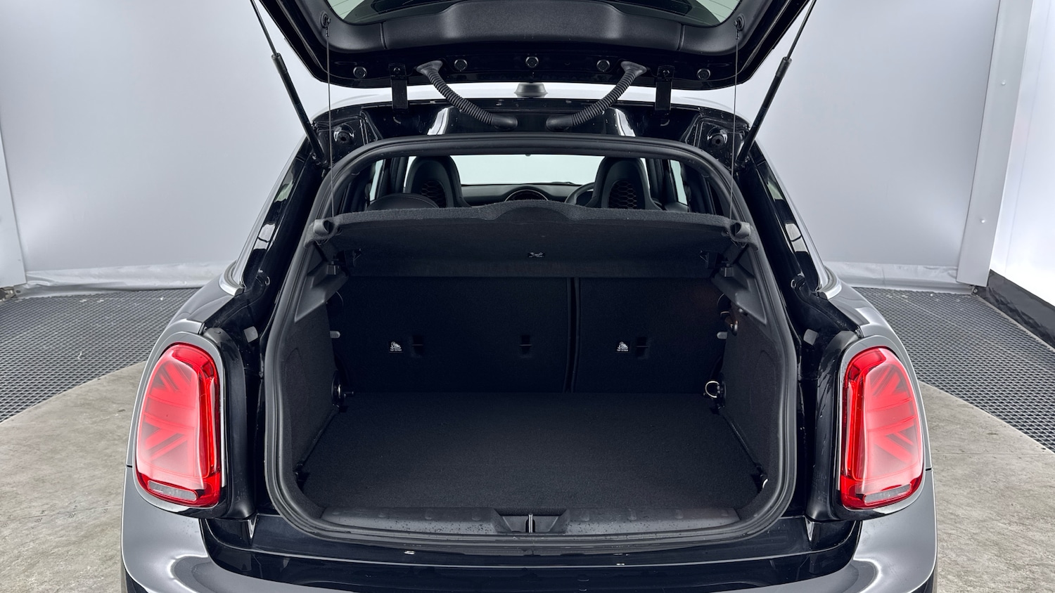 Used MINI Hatch 2023 for sale - 77136825: Photo 13