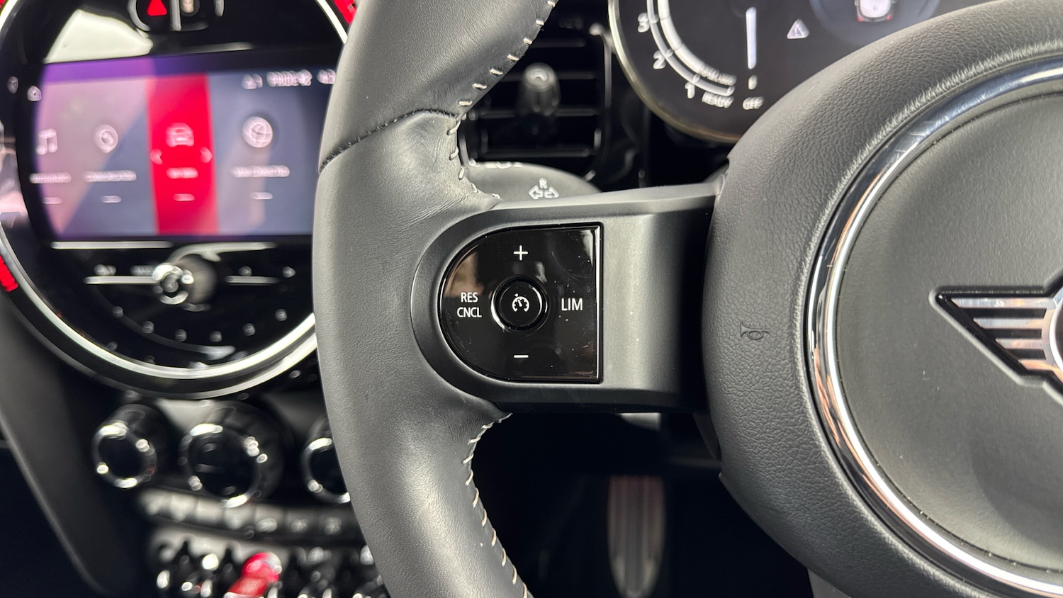 Used MINI Hatch 2023 for sale - 77136825: Photo 17