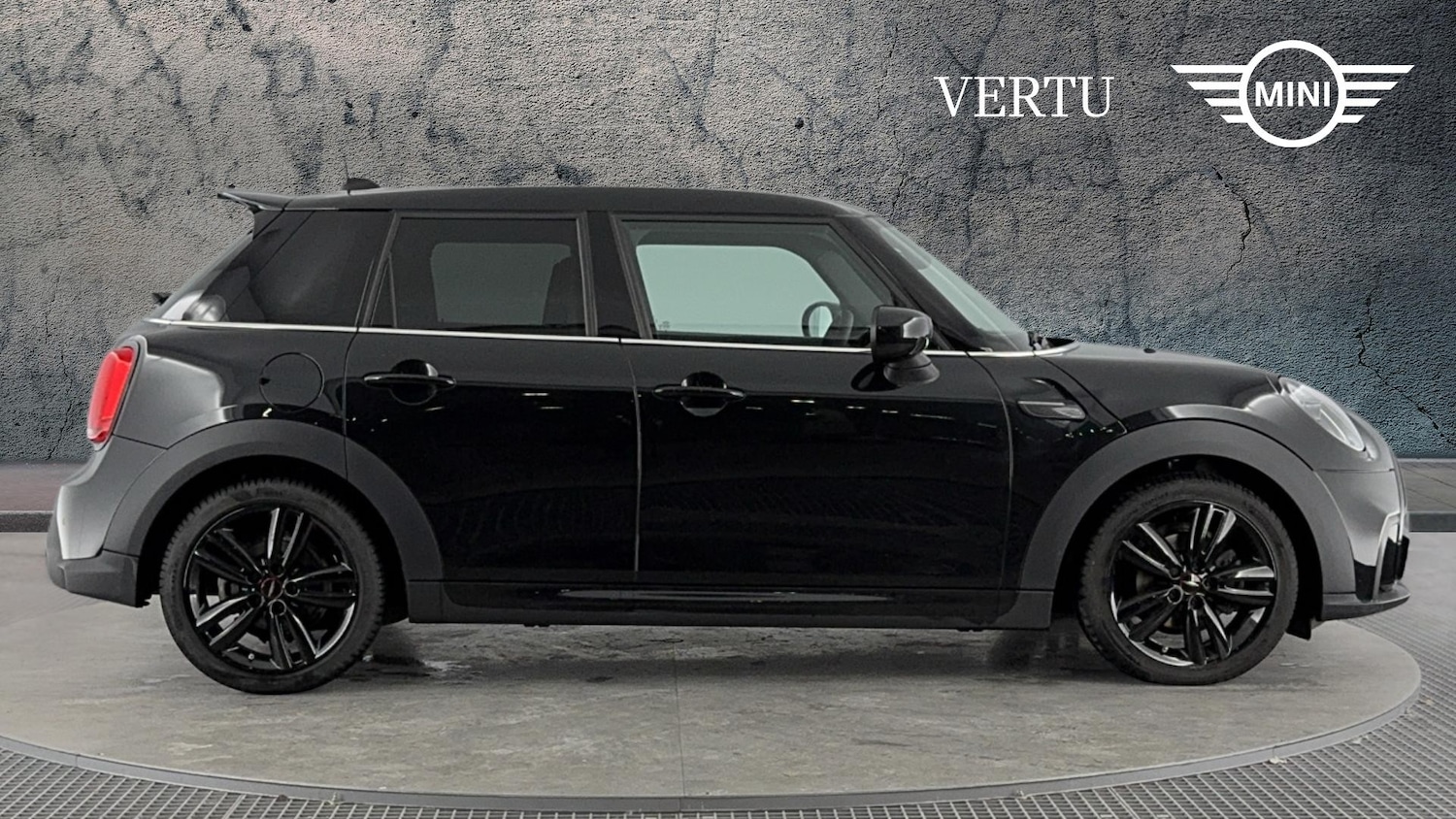 Used MINI Hatch 2023 for sale - 77136825: Photo 3