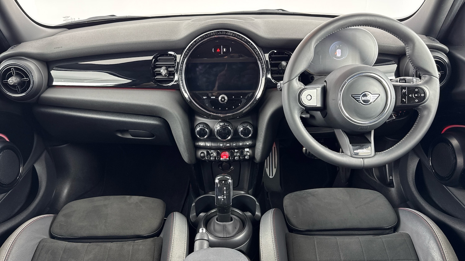 Used MINI Hatch 2023 for sale - 77136825: Photo 4