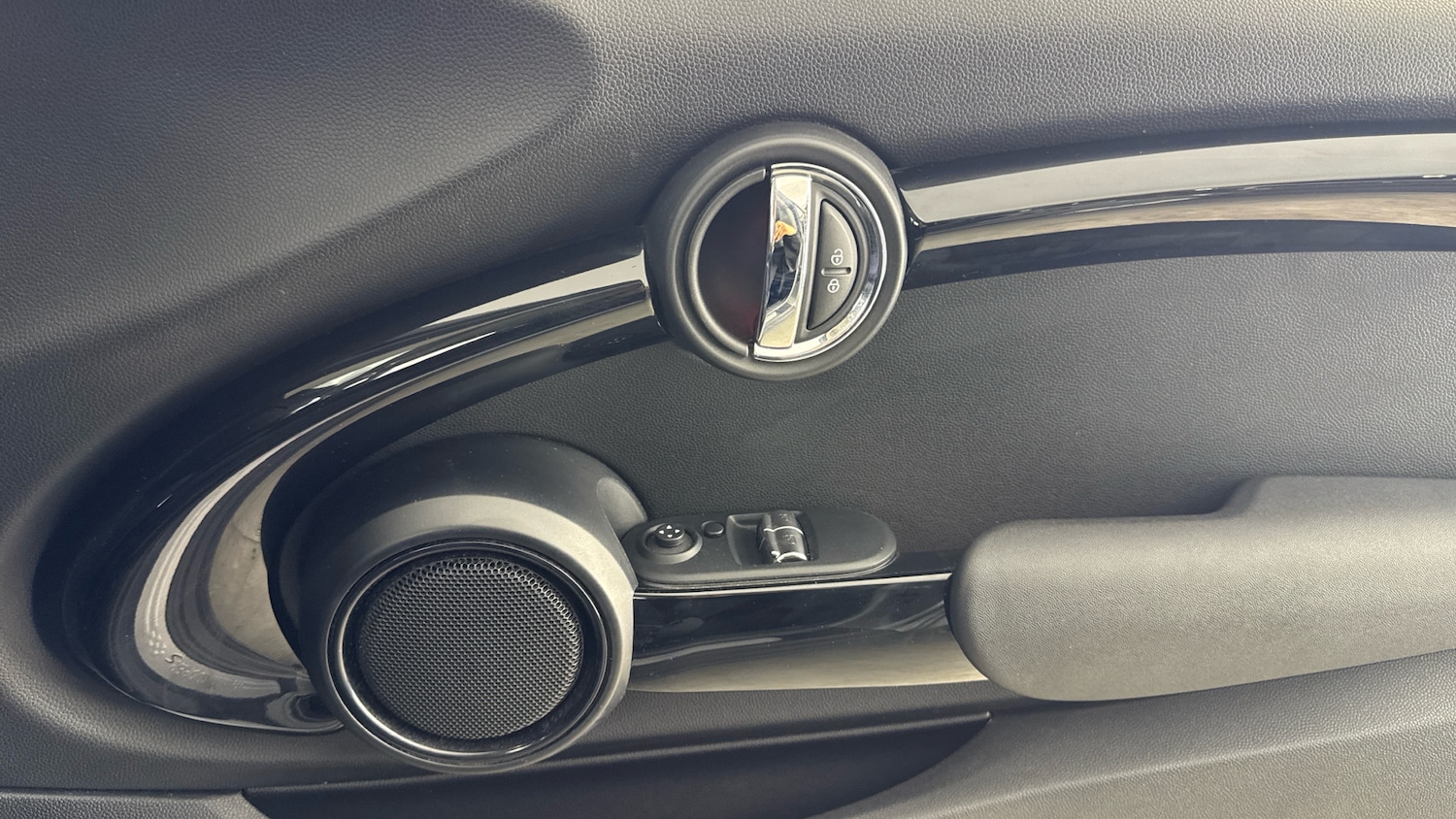 Used MINI Hatch 2019 for sale - 77965664: Photo 20