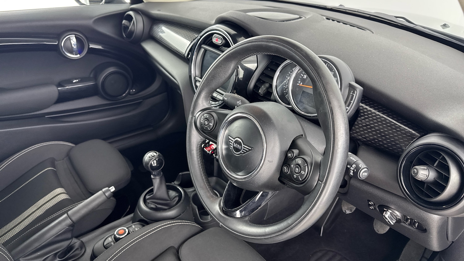 Used MINI Hatch 2019 for sale - 77965664: Photo 6