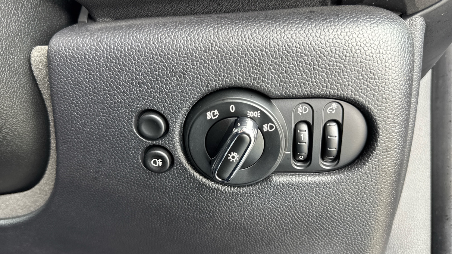 Used MINI Hatch 2023 for sale - 76603315: Photo 31