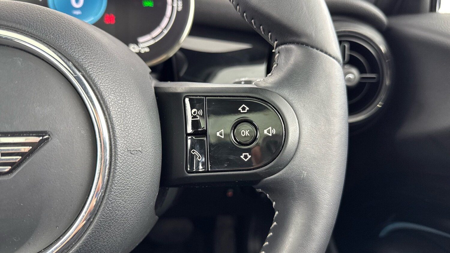 Used MINI Hatch 2023 for sale - 76603315: Photo 44