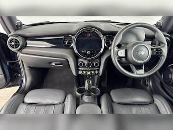 Used MINI Hatch 2023 for sale - 76603315: Photo