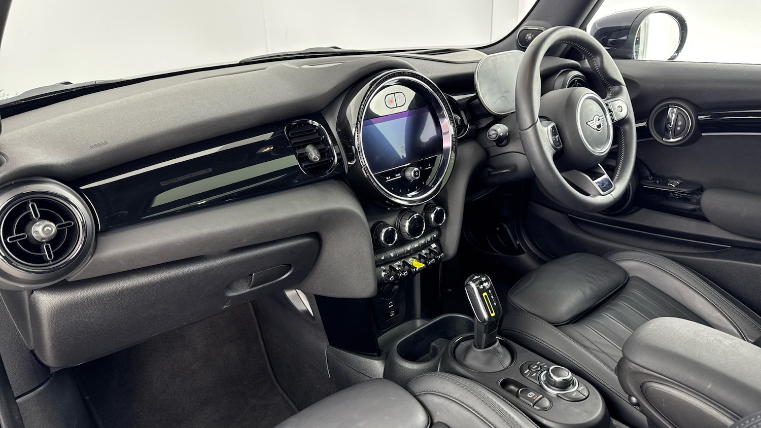 Used MINI Hatch 2023 for sale - 76603315: Photo 7