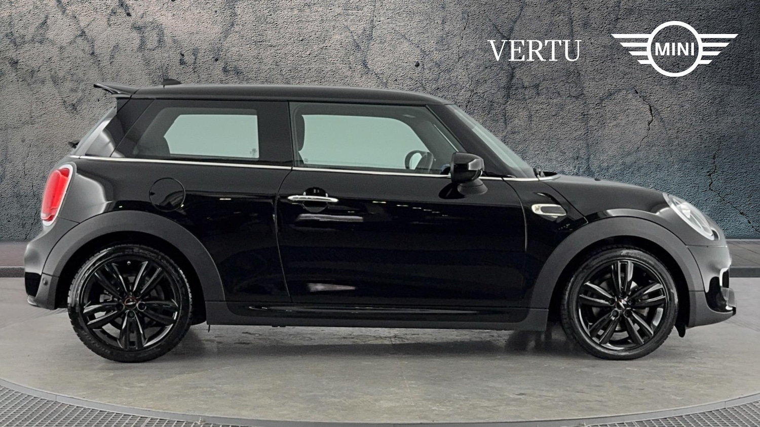 Used MINI Hatch 2019 for sale - 77968500: Photo 3