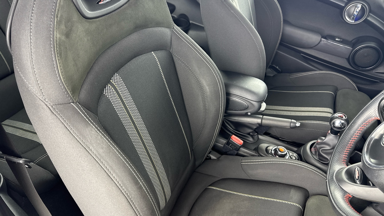 Used MINI Hatch 2019 for sale - 77968500: Photo 30