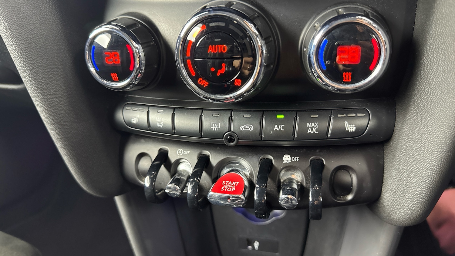 Used MINI Hatch 2019 for sale - 77968500: Photo 36