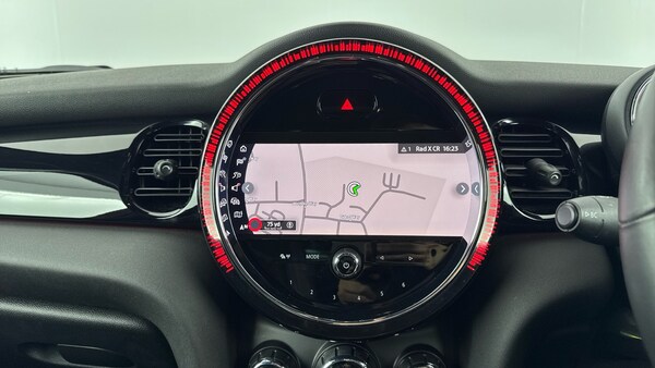 Used MINI Hatch 2022 for sale - 76091363: Photo 32