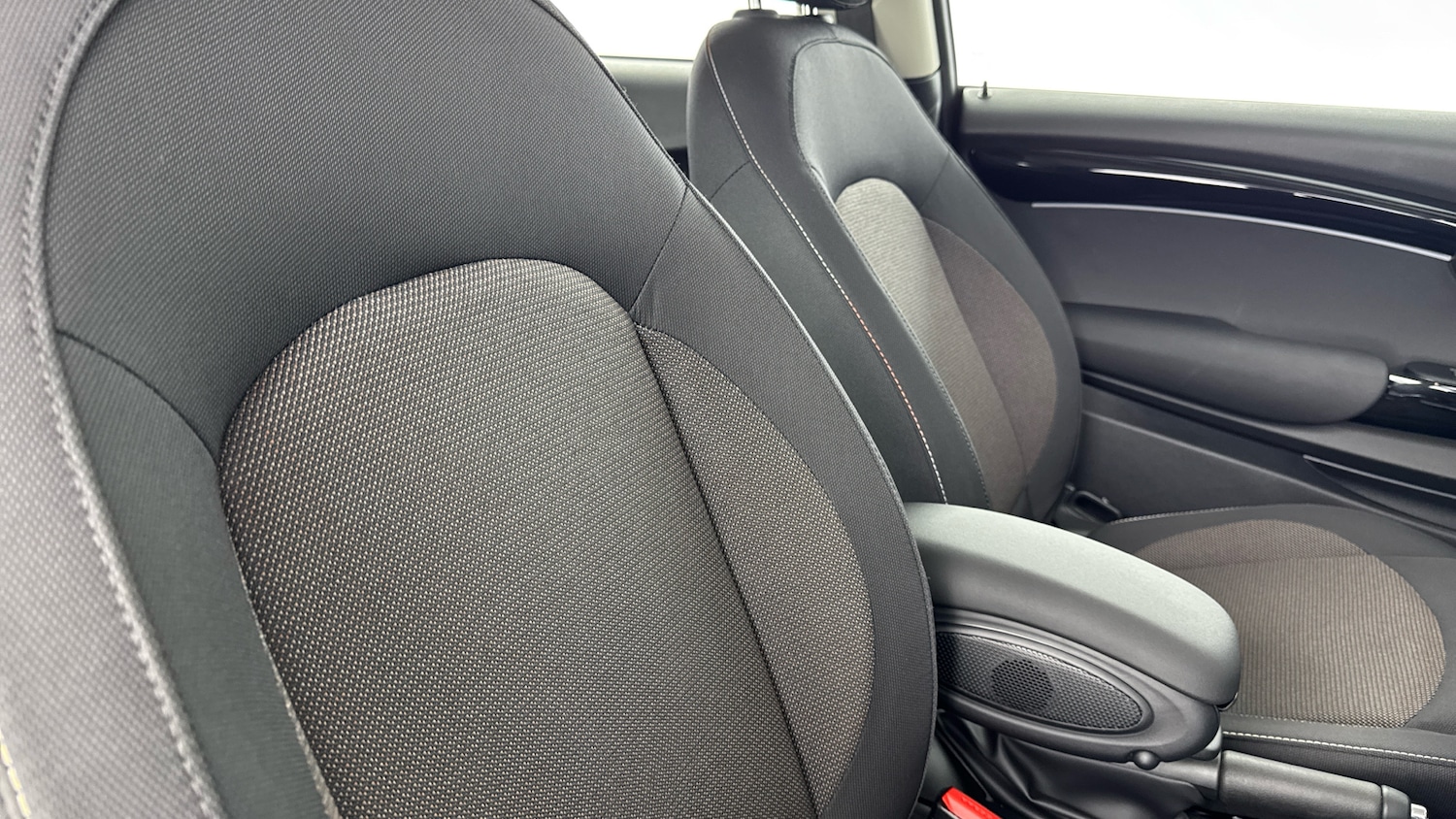 Used MINI Hatch 2023 for sale - 77883880: Photo 30