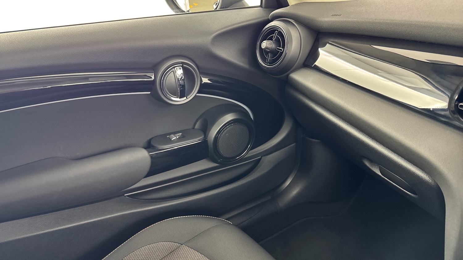 Used MINI Hatch 2023 for sale - 77883880: Photo 40