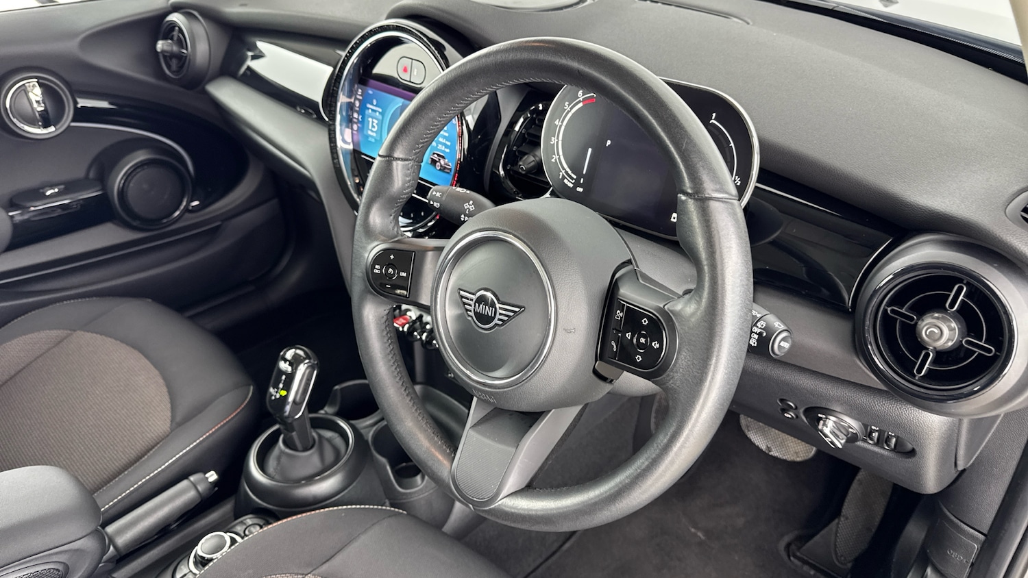 Used MINI Hatch 2023 for sale - 77883880: Photo 6