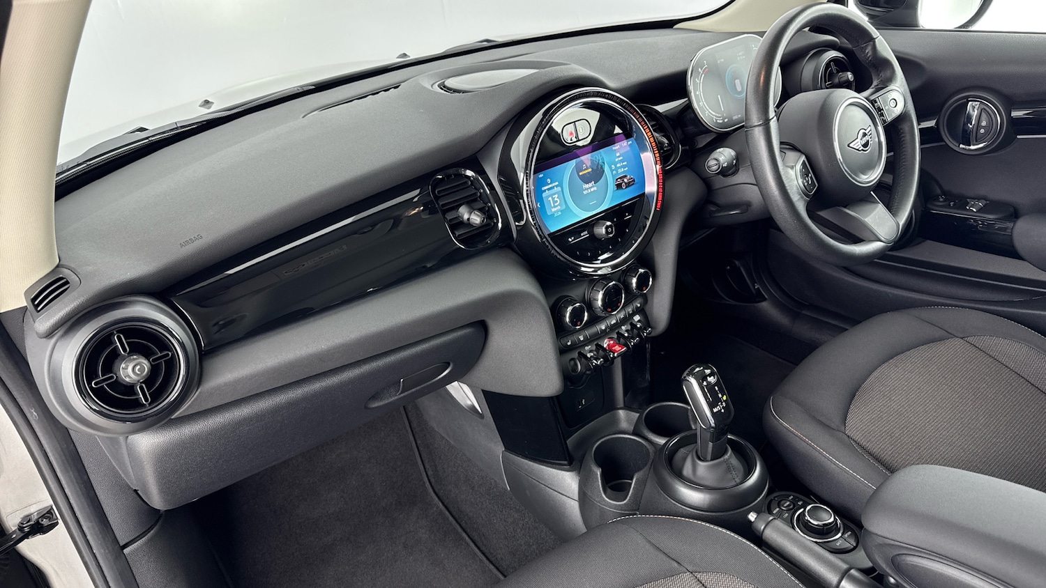 Used MINI Hatch 2023 for sale - 77883880: Photo 7