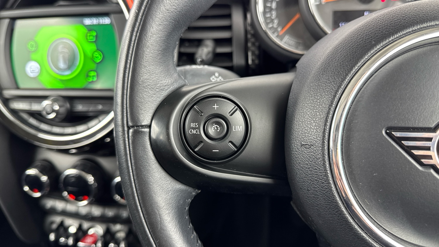 Used MINI Hatch 2019 for sale - 76554872: Photo 17